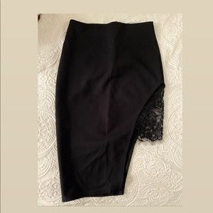 Lace slit pencil skirt